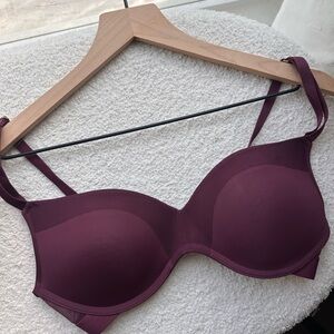 Burgundy Seamless T-Shirt Bra with Adjustable Straps